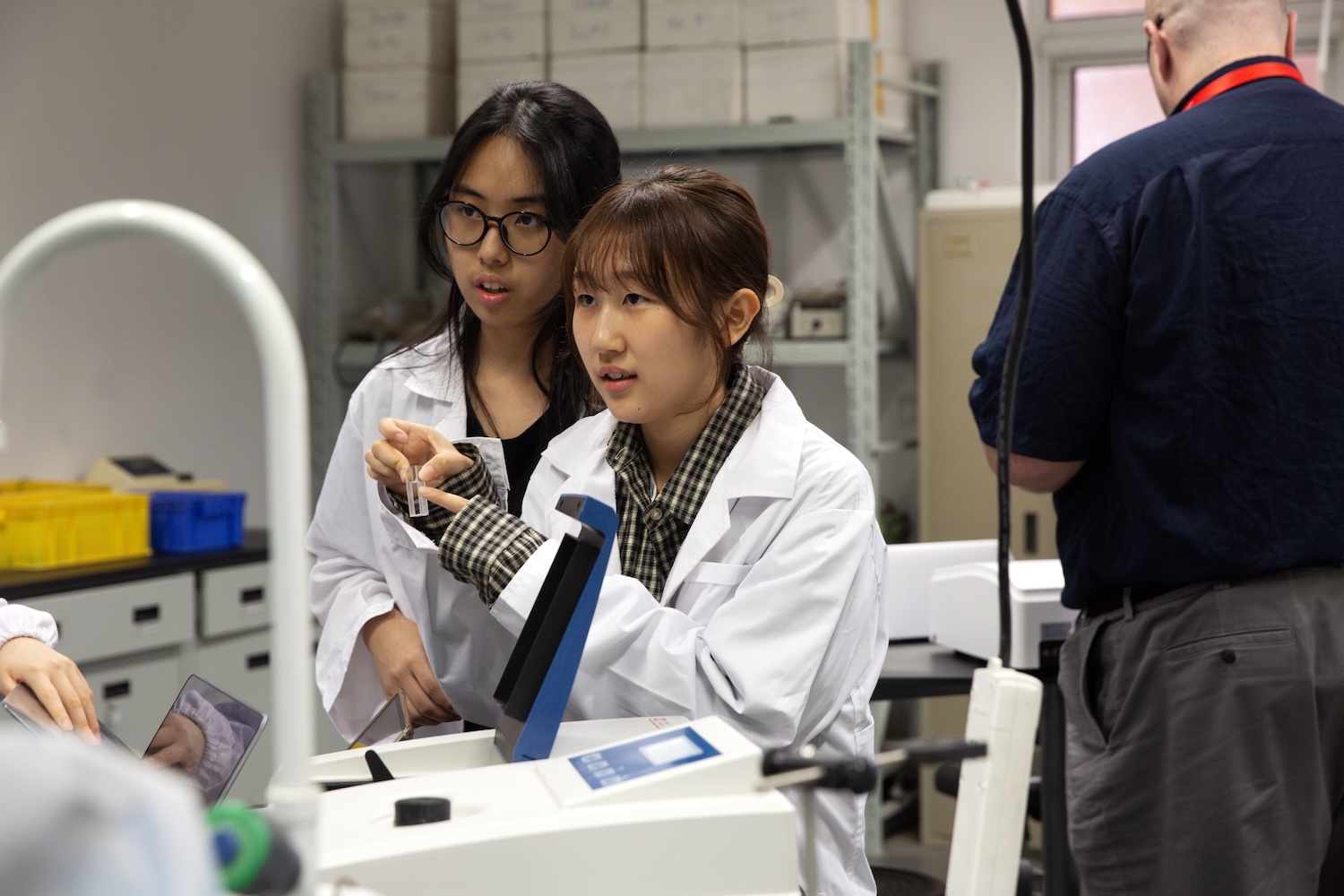 AP students study university-level science courses at Tianjin International School (TIS)